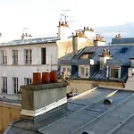 Bright Loft In Montmartre Apartmán
