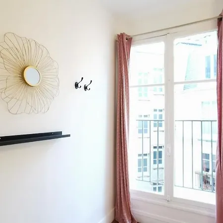 Apartment Bright Loft In Montmartre
